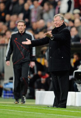 MUNICH, GERMANY - MARCH 30:  Manager of Manchester United Sir Alex Ferguson gestures from the touchline during the UEFA Champions League quarter final first leg match between Bayern Muenchen and Manchester United at the Allianz Arena on March 30, 2010 in