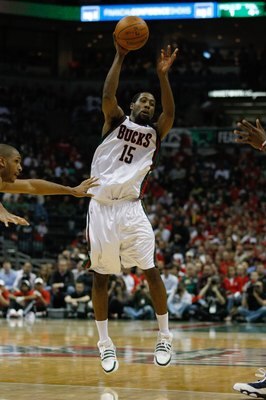 MILWAUKEE, WI - APRIL 24: John Salmons #15 of the Milwaukee Bucks shoots the basketball against the Atlanta Hawks during Game Three of Eastern Conference Quarterfinals of the 2010 NBA Playoffs at the Bradley Center on April 24, 2010 in Milwaukee, Wisconsi