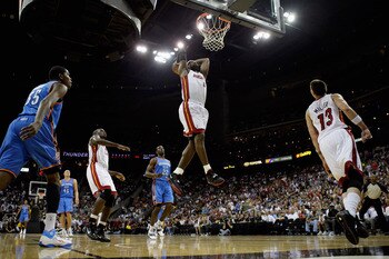 KANSAS CITY, MO - OCTOBER 08:  Lebron James #6 of the Miami Heat prepares to dunk during the game against the Oklahoma City Thunder on October 8, 2010 at the Sprint Center in Kansas City, Missouri.  (Photo by Jamie Squire/Getty Images)