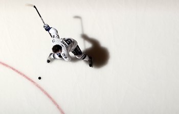 UNIONDALE, NY - FEBRUARY 13:  Steve Downie #9 of the Tampa Bay Lightning warms up before playing against the New York Islanders on February 13, 2010 at Nassau Coliseum in Uniondale, New York.  (Photo by Jim McIsaac/Getty Images)