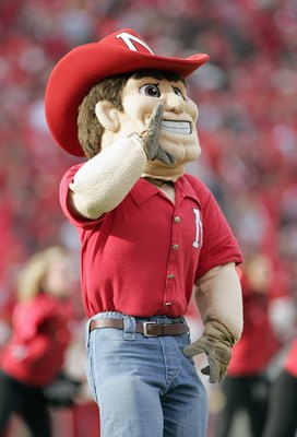 The 50 Best Mascots In College Football | Bleacher Report