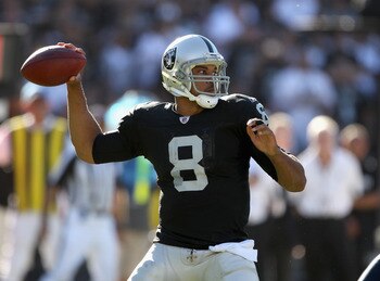 OAKLAND, CA - OCTOBER 10:  Jason Campbell #8 of the Oakland Raiders passes the ball against the San Diego Chargers at Oakland-Alameda County Coliseum on October 10, 2010 in Oakland, California.  (Photo by Ezra Shaw/Getty Images)