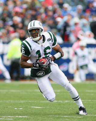 ORCHARD PARK, NY - OCTOBER 03:  Brad Smith #16 of the New York Jets runs against the Buffalo Bills at Ralph Wilson Stadium on October 3, 2010 in Orchard Park, New York.  (Photo by Rick Stewart/Getty Images)