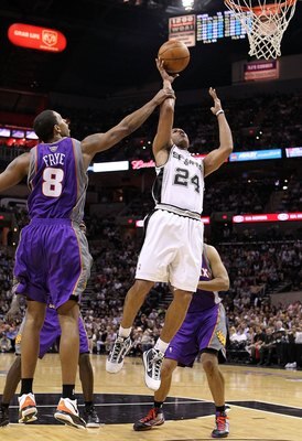 SAN ANTONIO - MAY 09:  Forward Richard Jefferson #24 of the San Antonio Spurs in Game Four of the Western Conference Semifinals during the 2010 NBA Playoffs at AT&T Center on May 9, 2010 in San Antonio, Texas. NOTE TO USER: User expressly acknowledges and