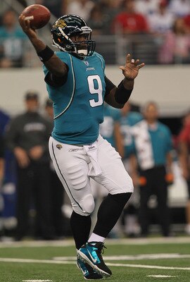 ARLINGTON, TX - OCTOBER 31:  Quarterback David Garrard #9 of the Jacksonville Jaguars throws a pass against the Dallas Cowboys at Cowboys Stadium on October 31, 2010 in Arlington, Texas.  (Photo by Stephen Dunn/Getty Images)