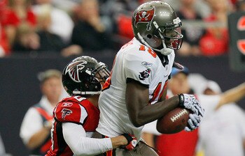 ATLANTA - NOVEMBER 07:  Mike Williams #19 of the Tampa Bay Buccaneers pulls in this reception against Brent Grimes #20 of the Atlanta Falcons at Georgia Dome on November 7, 2010 in Atlanta, Georgia.  (Photo by Kevin C. Cox/Getty Images)