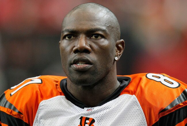 ATLANTA - OCTOBER 24:  Terrell Owens #81 of the Cincinnati Bengals against the Atlanta Falcons at Georgia Dome on October 24, 2010 in Atlanta, Georgia.  (Photo by Kevin C. Cox/Getty Images)