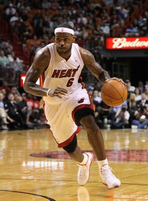 MIAMI - NOVEMBER 17:  LeBron James #6 of the Miami Heat drives to the rim during a game against the Phoenix Suns at American Airlines Arena on November 17, 2010 in Miami, Florida. NOTE TO USER: User expressly acknowledges and agrees that, by downloading a