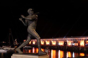 A statue of Willie McCovey