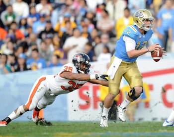 Can Brehaut escape the criticism as easily as this linebacker?