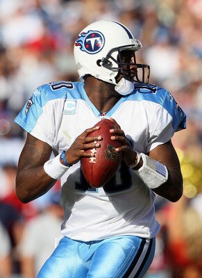 SAN DIEGO - OCTOBER 31:  Quarterback Vince Young #10 of the Tennessee Titans drops back to pass against the San Diego Chargers in the game at Qualcomm Stadium on October 31, 2010 in San Diego, California. The Chargers defeated the Titans 33-25.  (Photo by