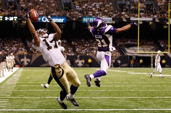 NEW ORLEANS - SEPTEMBER 09:  Robert Meachem #17 of the New Orleans Saints drops a pass against the Minnesota Vikings at the Louisiana Superdome on September 9, 2010 in New Orleans, Louisiana.  (Photo by Chris Graythen/Getty Images)