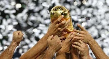Worldcuptrophy3_display_image