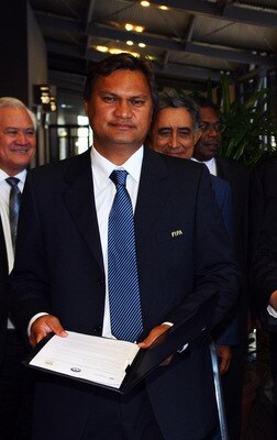 CAIRNS, AUSTRALIA - AUGUST 05:  (L-R) President of the Oceania Football Confederation Reynald Temarii, Australian Prime Minister Kevin Rudd and CEO of Football Australia Ben Buckley pose after signing an agreement at the Pacific Island Leaders Forum in th