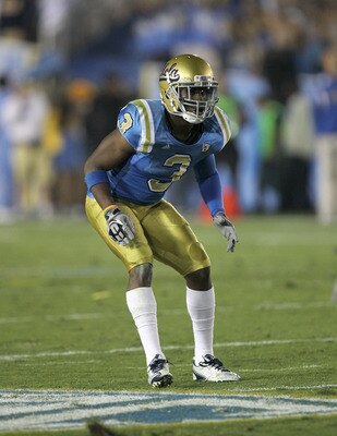 PASADENA, CA - SEPTEMBER 18:  Safety Rahim Moore #3 of the UCLA Bruins in the game with the Houston Cougars at the Rose Bowl on September 18, 2010 in Pasadena, California.  UCLA won 31-13.  (Photo by Stephen Dunn/Getty Images)