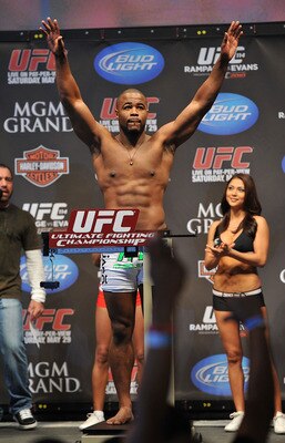 LAS VEGAS - MAY 28:  UFC fighter Rashad Evans weighs in for his fight against UFC fighter Quinton 'Rampage' Jackson at UFC 114: Rampage versus Rashad at the Mandalay Bay Hotel on May 28, 2010 in Las Vegas, Nevada.  (Photo by Jon Kopaloff/Getty Images)