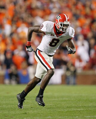 AUBURN, AL - NOVEMBER 13:  A.J. Green #8 of the Georgia Bulldogs against the Auburn Tigers at Jordan-Hare Stadium on November 13, 2010 in Auburn, Alabama.  (Photo by Kevin C. Cox/Getty Images)