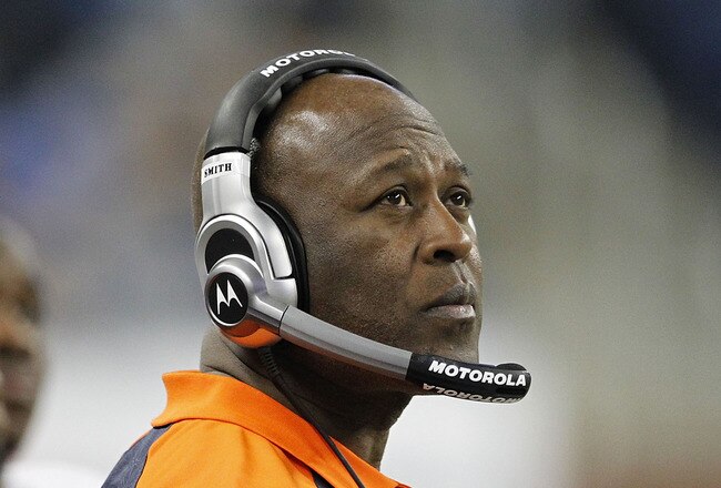 DETROIT - DECEMBER 05: Chicago Bears head coach Lovie Smith watches the action during the second quarter of the game against the Detroit Lions at Ford Field on December 5, 2010 in Detroit, Michigan.  (Photo by Leon Halip/Getty Images)