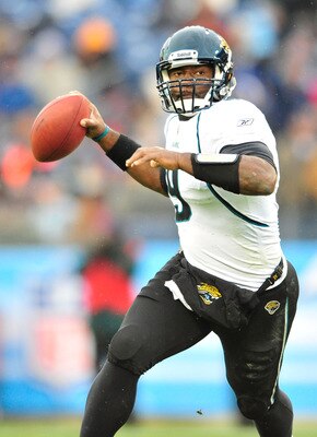 NASHVILLE, TN - DECEMBER 05:  Quarterback David Garrard #9 of the Jacksonville Jaguars rolls out against the Tennessee Titans at LP Field on December 5, 2010 in Nashville, Tennessee. The Jaguars won 17-6. (Photo by Grant Halverson/Getty Images)