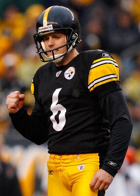 PITTSBURGH - DECEMBER 12:  Shaun Suisham #6 of the Pittsburgh Steelers celebrates after kicking a 41-yard field goal against the Cincinnati Bengals during the game on December 12, 2010 at Heinz Field in Pittsburgh, Pennsylvania.  (Photo by Jared Wickerham