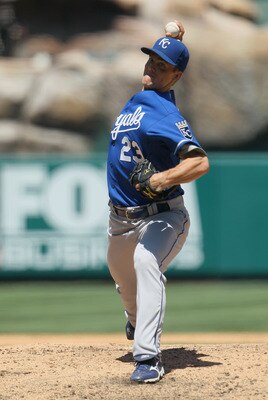 ANAHEIM, CA - AUGUST 11:  Zack Greinke #23 of the Kansas City Royals pitches against the Los Angeles Angels of Anaheim at Angel Stadium on August 11, 2010 in Anaheim, California.  (Photo by Jeff Gross/Getty Images)