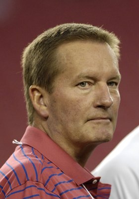 TAMPA, FL - OCTOBER 19: Commentator Jim Fassel during warmups as the Seattle Seahawks play the Tampa Bay Buccaneers at Raymond James Stadium on October 19, 2008 in Tampa, Florida.  (Photo by Al Messerschmidt/Getty Images)