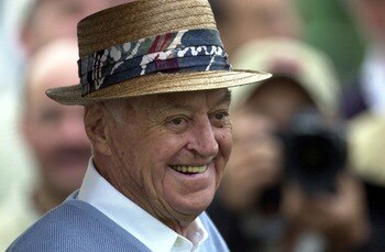 5 Apr 2001:  Sam Snead of the USA all smiles on the 1st tee on the first day of the 2001 Masters at the Augusta National Golf Club, Augusta, GA, USA.....DIGITAL IMAGE. Mandatory Credit: Stephen Munday/ALLSPORT