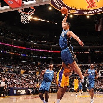Javalemcgeefastbreakdunkvslakers_display_image