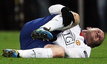 Football-2010-wayne-rooney-injury-bayern-munich_display_image