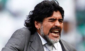 Football-2010-maradona_display_image