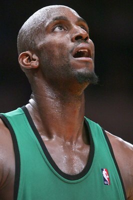 NEW YORK - FEBRUARY 06:  Kevin Garnett #5 of the Boston Celtics looks on against the New York Knicks at Madison Square Garden on February 6, 2009 in New York City. NOTE TO USER: User expressly acknowledges and agrees that, by downloading and/or using this