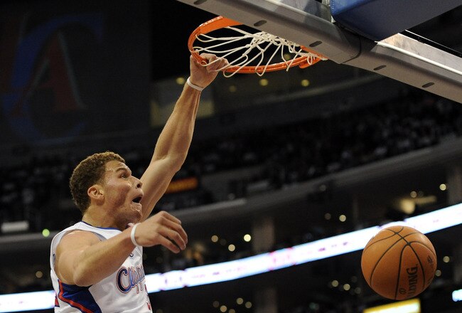 LOS ANGELES, CA - OCTOBER 27:  Blake Griffin #32 of the Los Angeles Clippers dunks during the first half against the Portland Trail Blazers at Staples Center on October 27, 2010 in Los Angeles, California. NOTE TO USER: User expressly acknowledges and agr