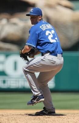 ANAHEIM, CA - AUGUST 11:  Zack Greinke #23 of the Kansas City Royals pitches against the Los Angeles Angels of Anaheim at Angel Stadium on August 11, 2010 in Anaheim, California.  (Photo by Jeff Gross/Getty Images)