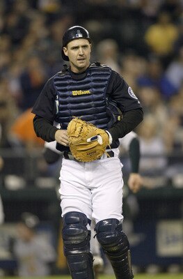 SEATTLE - SEPTEMBER 30:  Catcher Dan Wilson #6 of the Seattle Mariners walks on the field during a game against the Oakland Athletics on September 30 2005 at Safeco Field in Seattle Washington. The Mariners won 4-1. Wilson came back from knee surgery to m