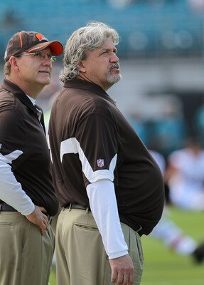 JACKSONVILLE, FL - NOVEMBER 21:  Cleveland Browns defensive coodinator Rob Ryan watches warmups during a game agaisnt the Jacksonville Jaguars at EverBank Field on November 21, 2010 in Jacksonville, Florida.  (Photo by Mike Ehrmann/Getty Images)