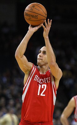OAKLAND, CA - DECEMBER 20:  Kevin Martin #12 of the Houston Rockets in action against the Golden State Warriors at Oracle Arena on December 20, 2010 in Oakland, California. NOTE TO USER: User expressly acknowledges and agrees that, by downloading and or u