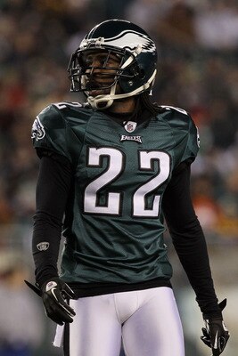 PHILADELPHIA, PA - DECEMBER 28:  Asante Samuel #22 of the Philadelphia Eagles in action against the Minnesota Vikings at Lincoln Financial Field on December 28, 2010 in Philadelphia, Pennsylvania.  (Photo by Jim McIsaac/Getty Images)