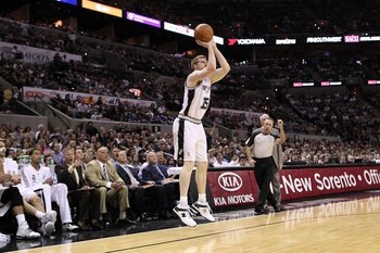 SAN ANTONIO - MAY 09:  Center Matt Bonner #15 of the San Antonio Spurs in Game Four of the Western Conference Semifinals during the 2010 NBA Playoffs at AT&T Center on May 9, 2010 in San Antonio, Texas. NOTE TO USER: User expressly acknowledges and agrees