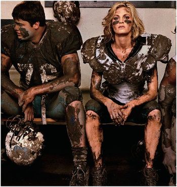 erin-andrews-gets-dirty-for-gq_display_image.jpg