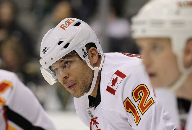 DALLAS, TX - DECEMBER 23:  Right wing Jarome Iginla #12 of the Calgary Flames  at American Airlines Center on December 23, 2010 in Dallas, Texas.  (Photo by Ronald Martinez/Getty Images)