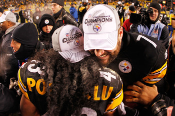 PITTSBURGH, PA - JANUARY 23:  Troy Polamalu #43 and Ben Roethlisberger #7 of the Pittsburgh Steelers celebrate after they defeated the New York Jets 24 to 19 in the 2011 AFC Championship game at Heinz Field on January 23, 2011 in Pittsburgh, Pennsylvania.