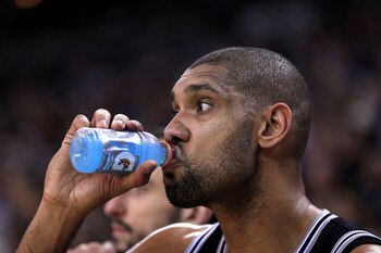 The NBA should only carry these tiny Gatorade bottles, it makes everyone look 33 feet tall.