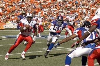 Vince_young_2007_pro_bowl_display_image