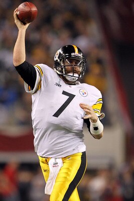ARLINGTON, TX - FEBRUARY 06:  Ben Roethlisberger #7 of the Pittsburgh Steelers rolls out to pass against the Green Bay Packers during Super Bowl XLV at Cowboys Stadium on February 6, 2011 in Arlington, Texas.  (Photo by Jamie Squire/Getty Images)