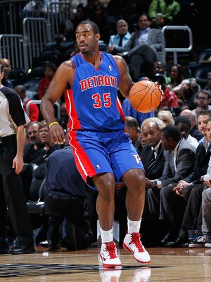 ATLANTA - NOVEMBER 03:  DaJuan Summers #35 of the Detroit Pistons against the Atlanta Hawks at Philips Arena on November 3, 2010 in Atlanta, Georgia.  NOTE TO USER: User expressly acknowledges and agrees that, by downloading and/or using this Photograph,