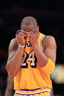 NEW YORK, NY - FEBRUARY 11: Kobe Bryant #24 of the Los Angeles Lakers on the court against the New York Knicks at Madison Square Garden on February 11, 2011 in New York City. NOTE TO USER: User expressly acknowledges and agrees that, by downloading and/or