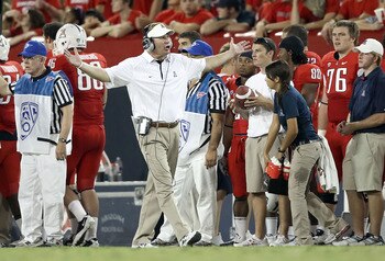 TUCSON, AZ - SEPTEMBER 25:  Head coach Mike Stoops of the Arizona Wildcats on the sidelines during the college football game against the California Golden Bears at Arizona Stadium on September 25, 2010 in Tucson, Arizona.  The Wildcats defeated the Golden