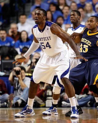 LEXINGTON, KY - DECEMBER 21:  Patrick Patterson #54 of the Kentucky Wildcats watches the ball during the game against the Drexel Dragons at Rupp Arena on December 21, 2009 in Lexington, Kentucky.  (Photo by Andy Lyons/Getty Images)
