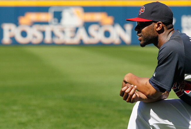 ATLANTA - OCTOBER 10:  Jason Heyward #22 of the Atlanta Braves stretches before facing the San Francisco Giants during Game Three of the NLDS of the 2010 MLB Playoffs at Turner Field on October 10, 2010 in Atlanta, Georgia.  (Photo by Kevin C. Cox/Getty I