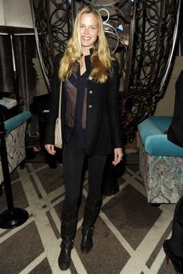 Shannonclickdressed_display_image